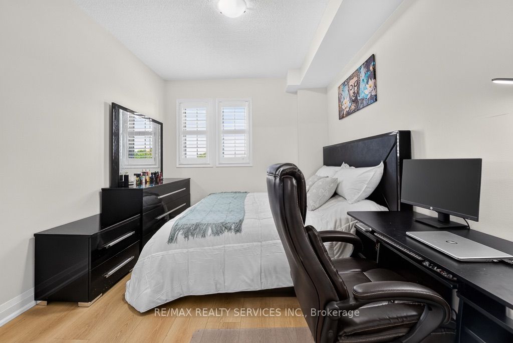 180 Howden Boulevard 15 Property Photo 30
