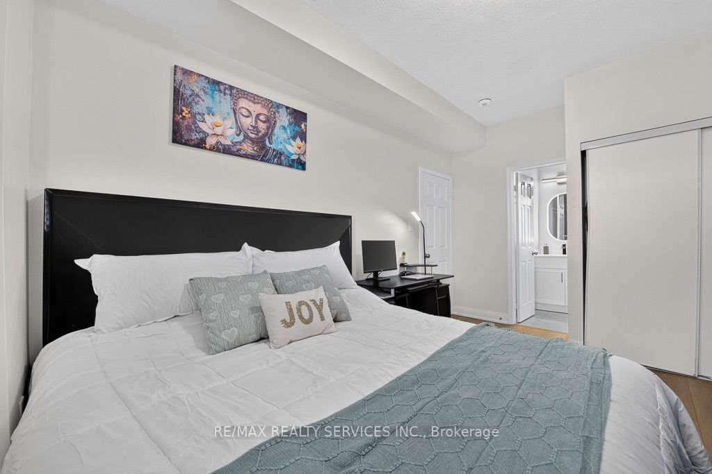 180 Howden Boulevard 15 Property Photo 31