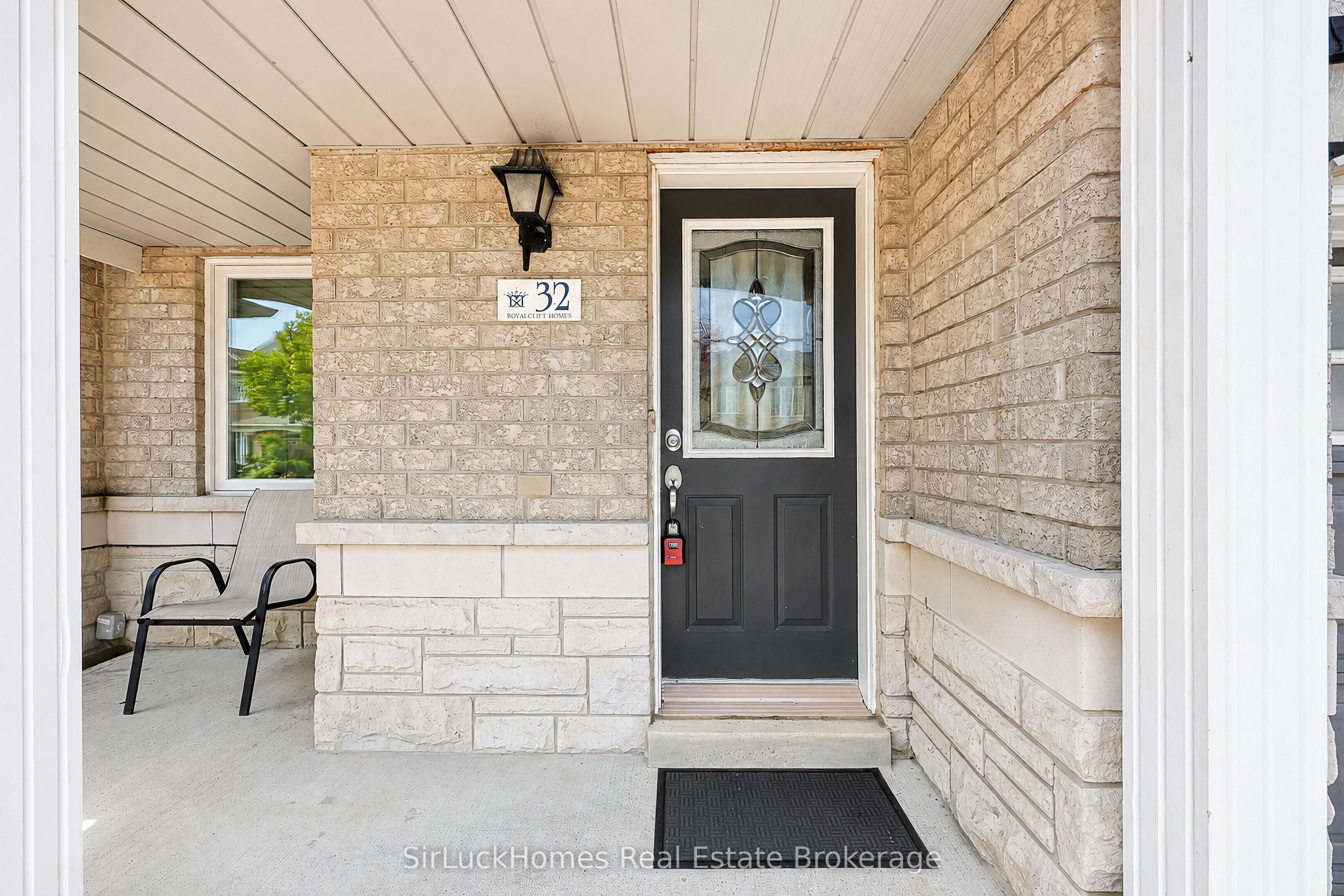 32 Polar Bear Place Property Photo 1