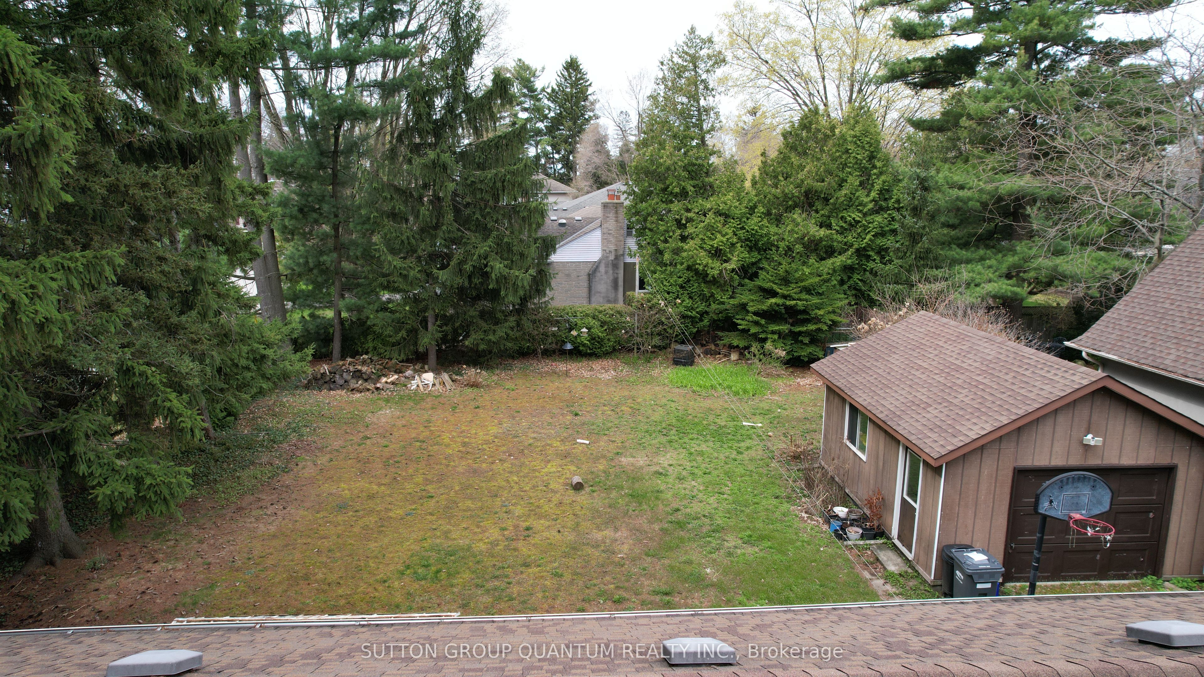 394 Maplehurst Avenue Property Photo 10
