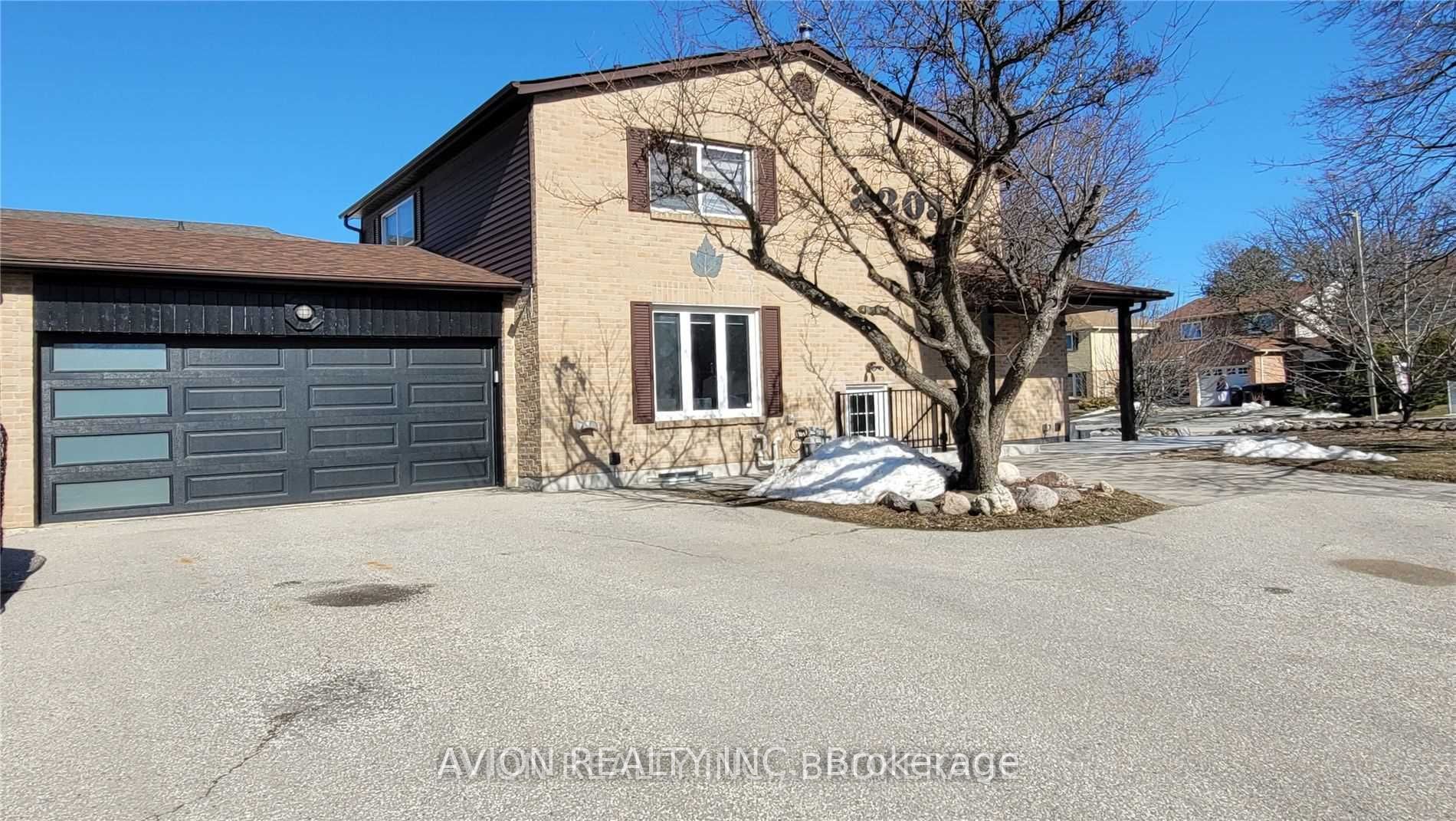3205 Anderson Crescent [bsmt] Property Photo 1