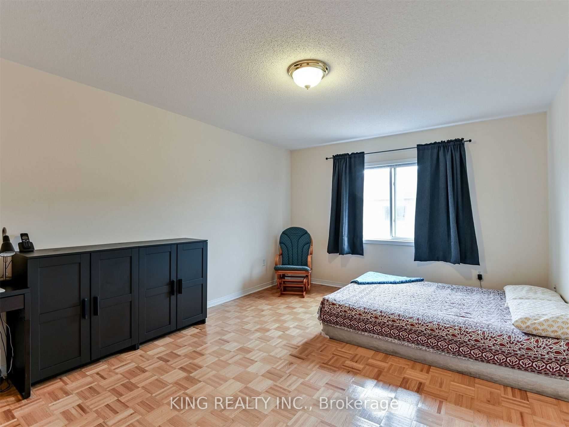 23 Wall Street Property Photo 17