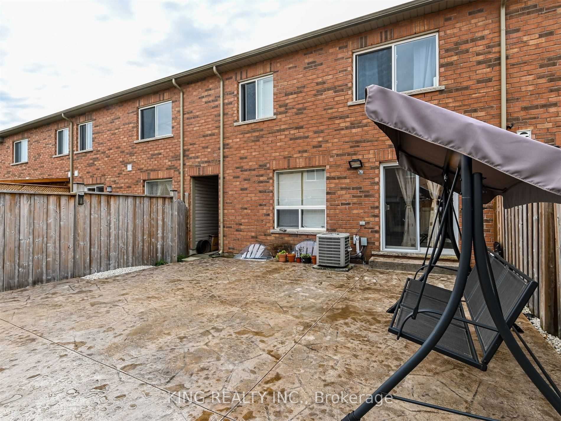 23 Wall Street Property Photo 23