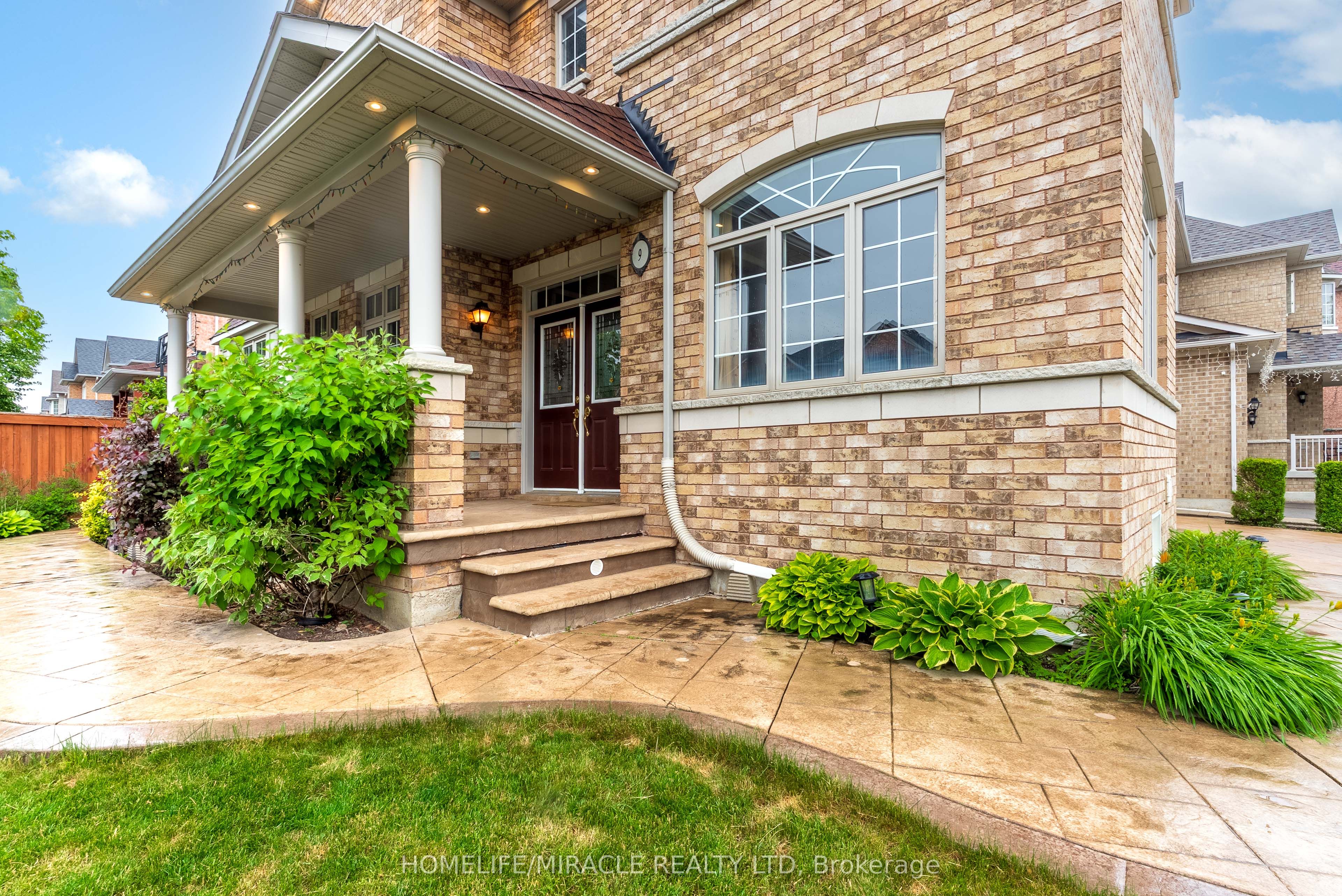 9 Peridot Road Property Photo 3