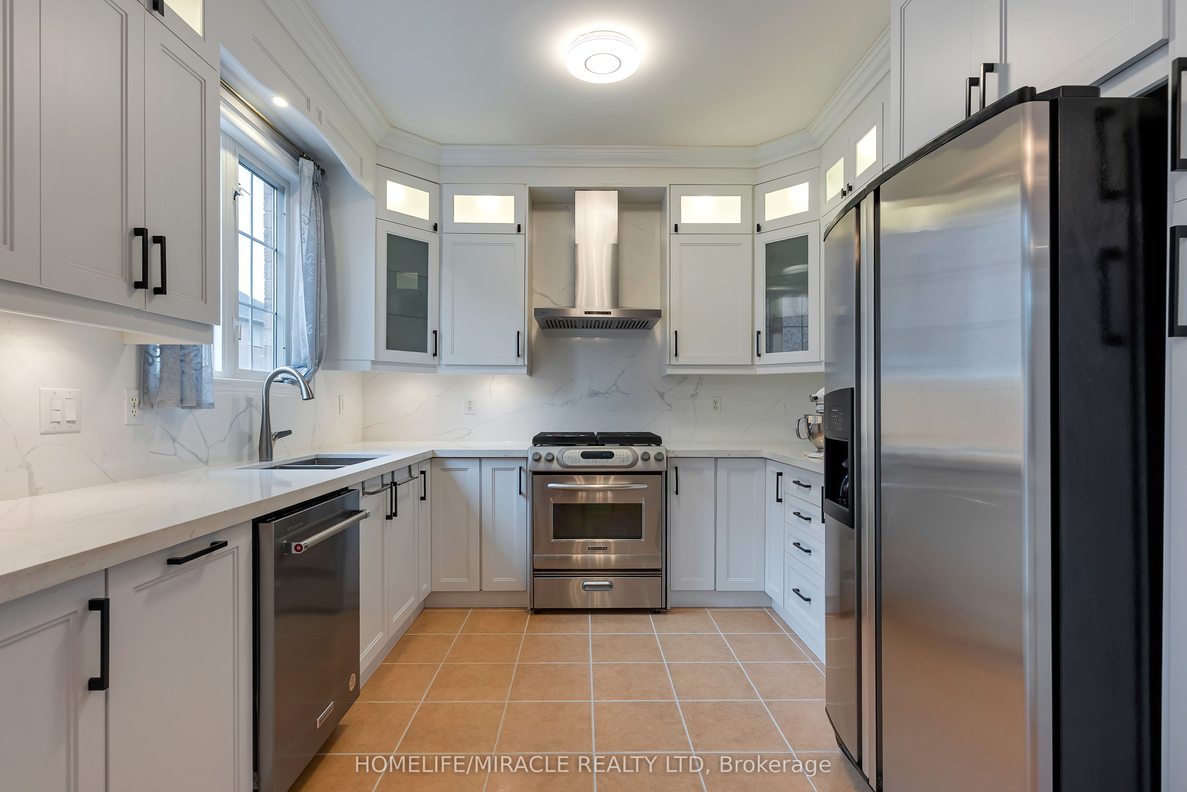 9 Peridot Road Property Photo 17