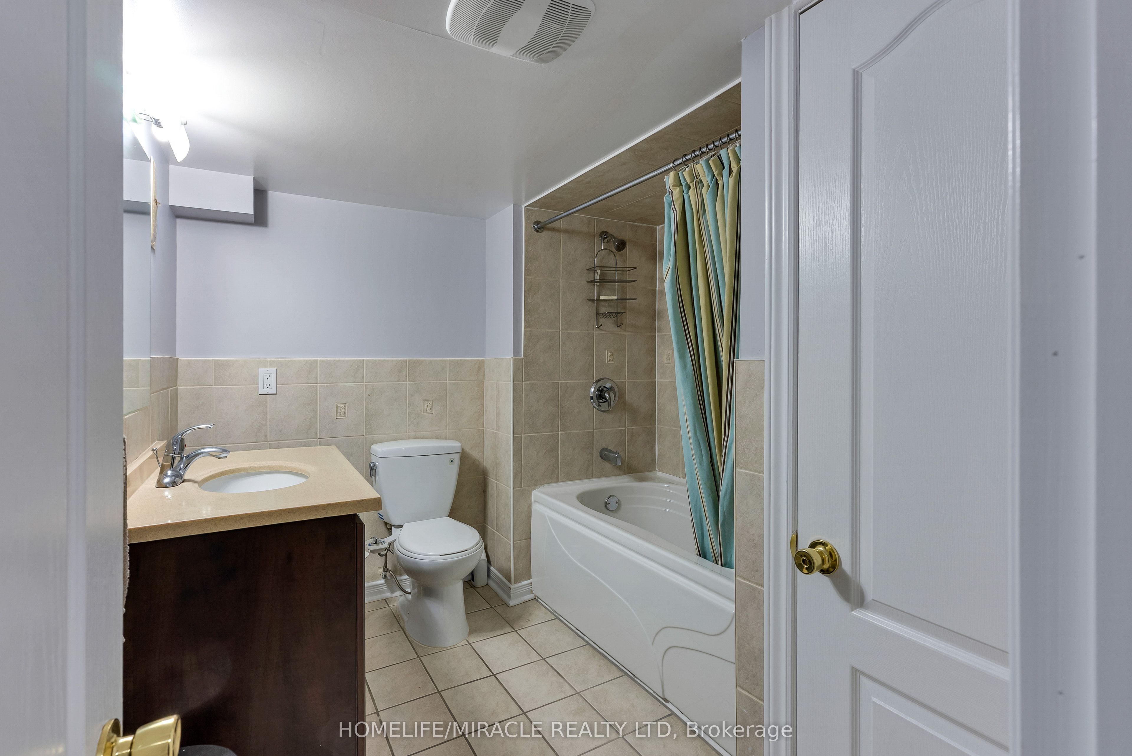 9 Peridot Road Property Photo 43
