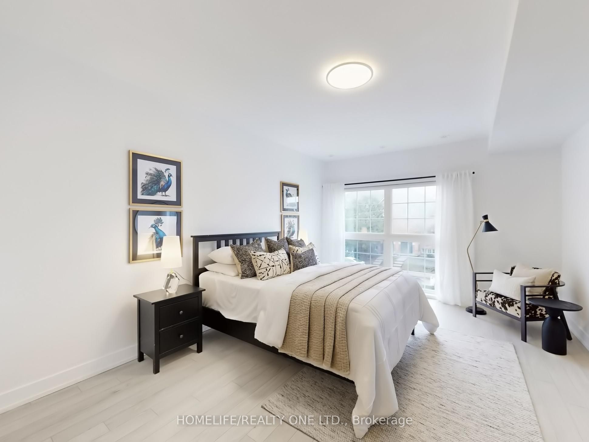 1076 Lansdowne Avenue Property Photo 14