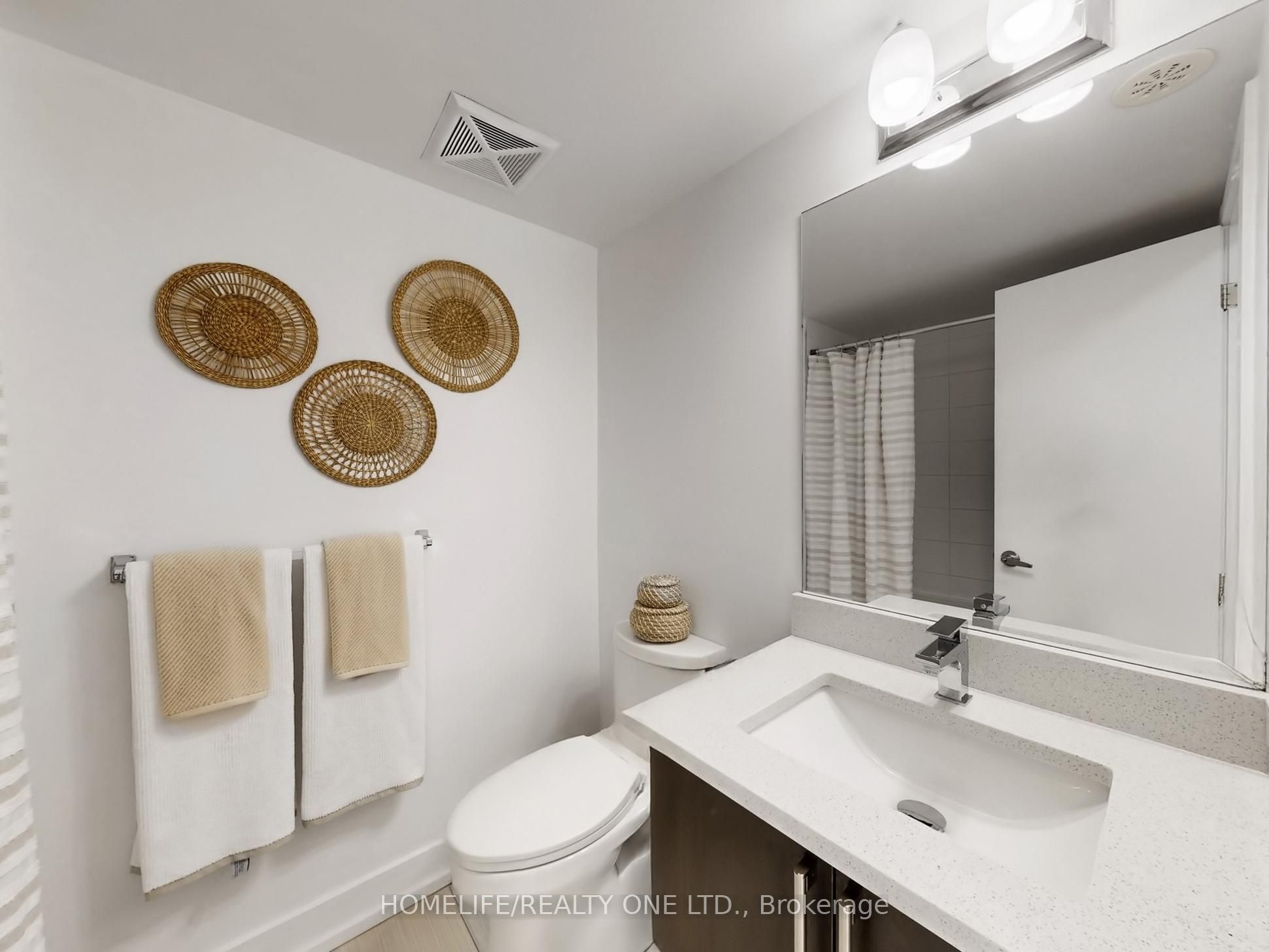 1076 Lansdowne Avenue Property Photo 28