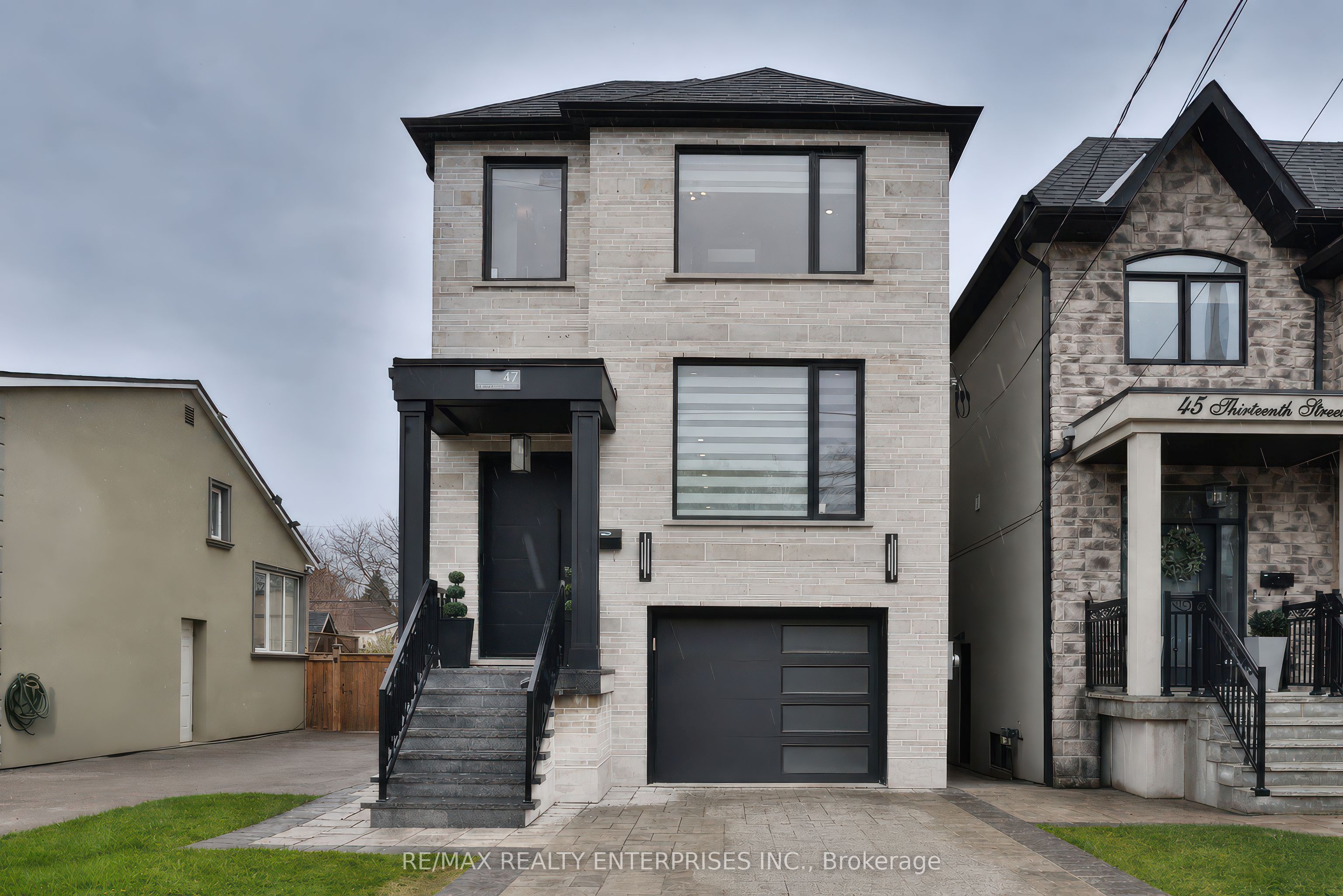 47 Thirteenth Street Property Photo 2