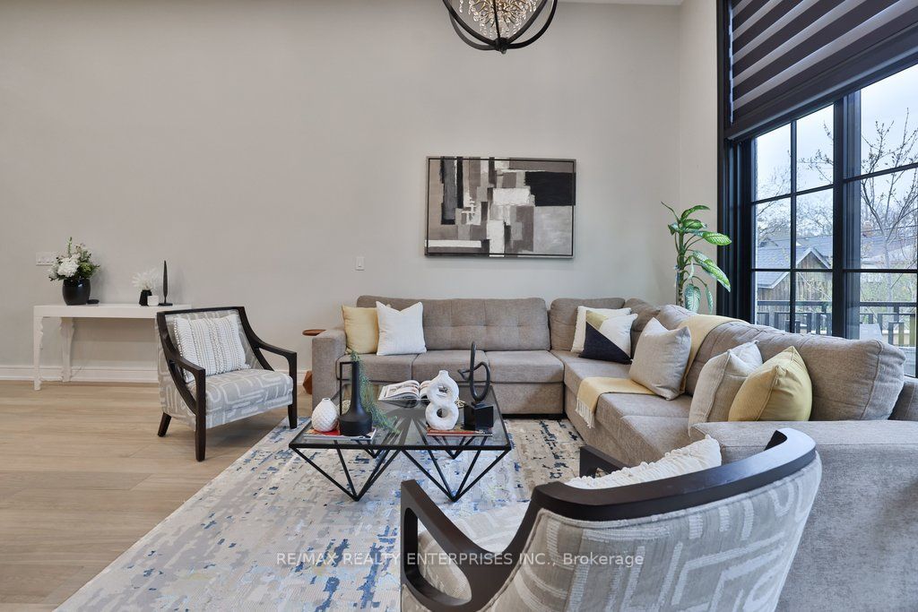 47 Thirteenth Street Property Photo 15