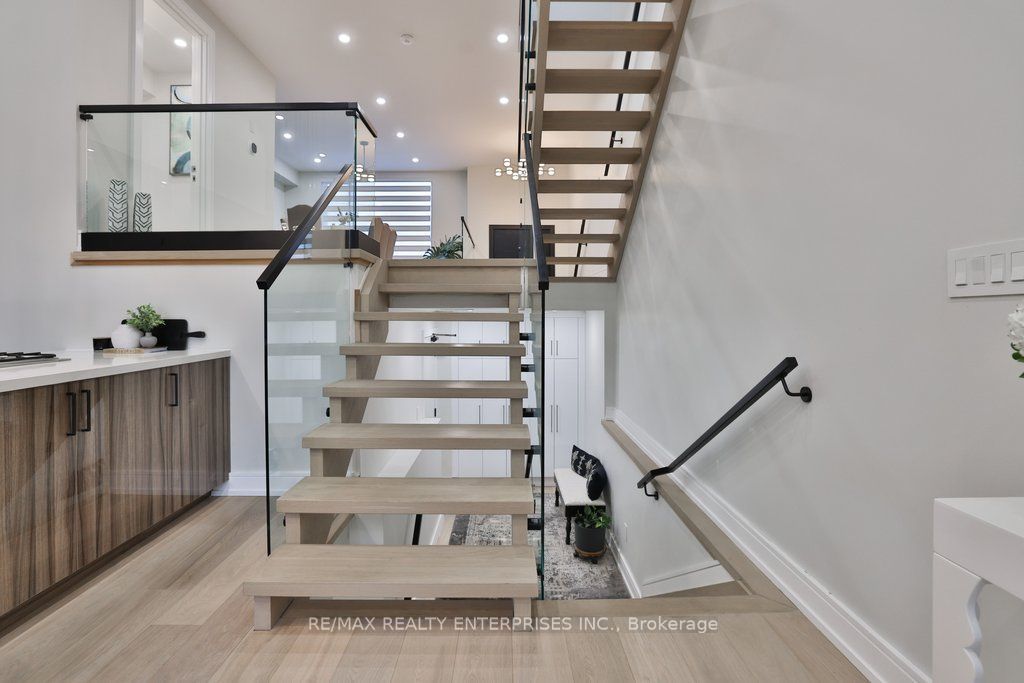 47 Thirteenth Street Property Photo 17