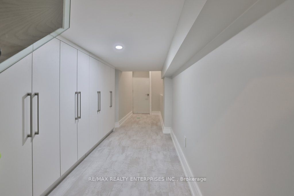 47 Thirteenth Street Property Photo 37