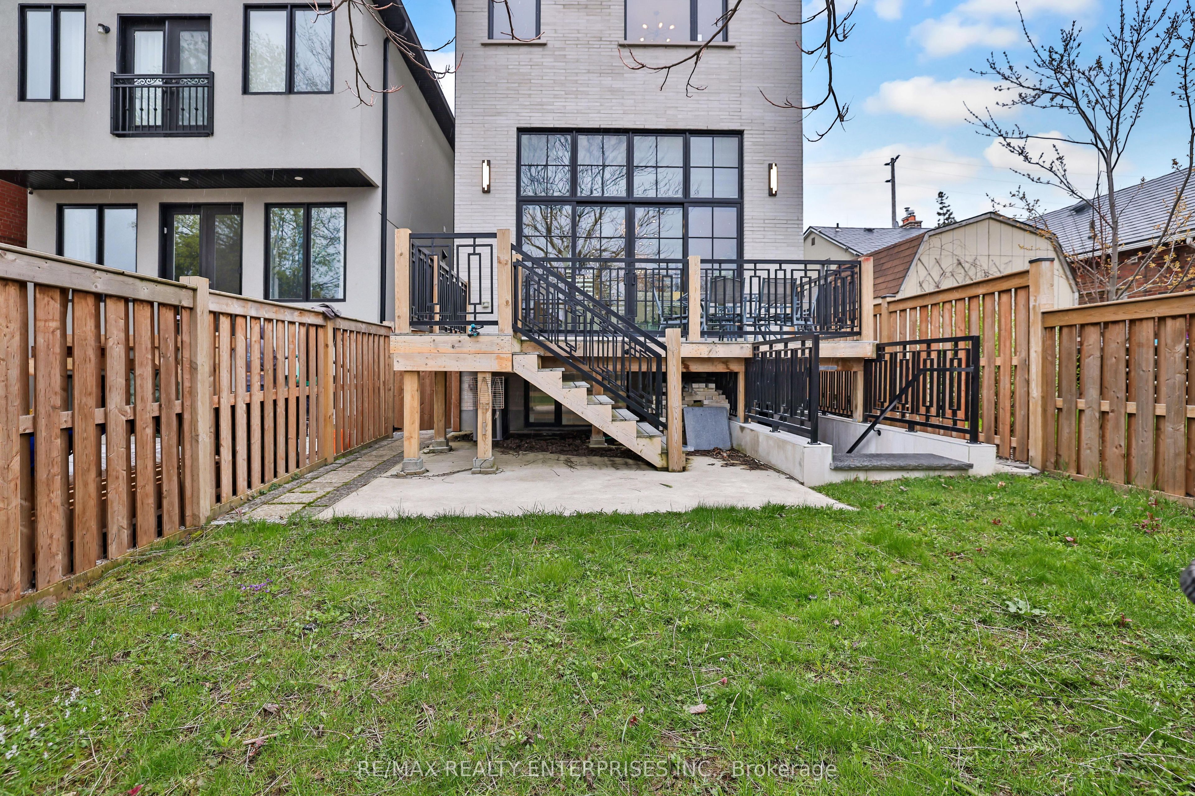 47 Thirteenth Street Property Photo 39