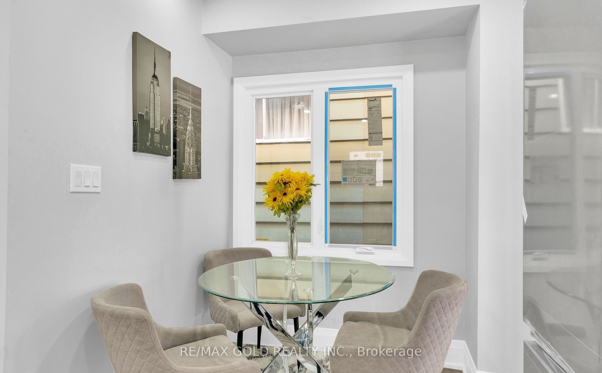 8 Fairglen Crescent Property Photo 16