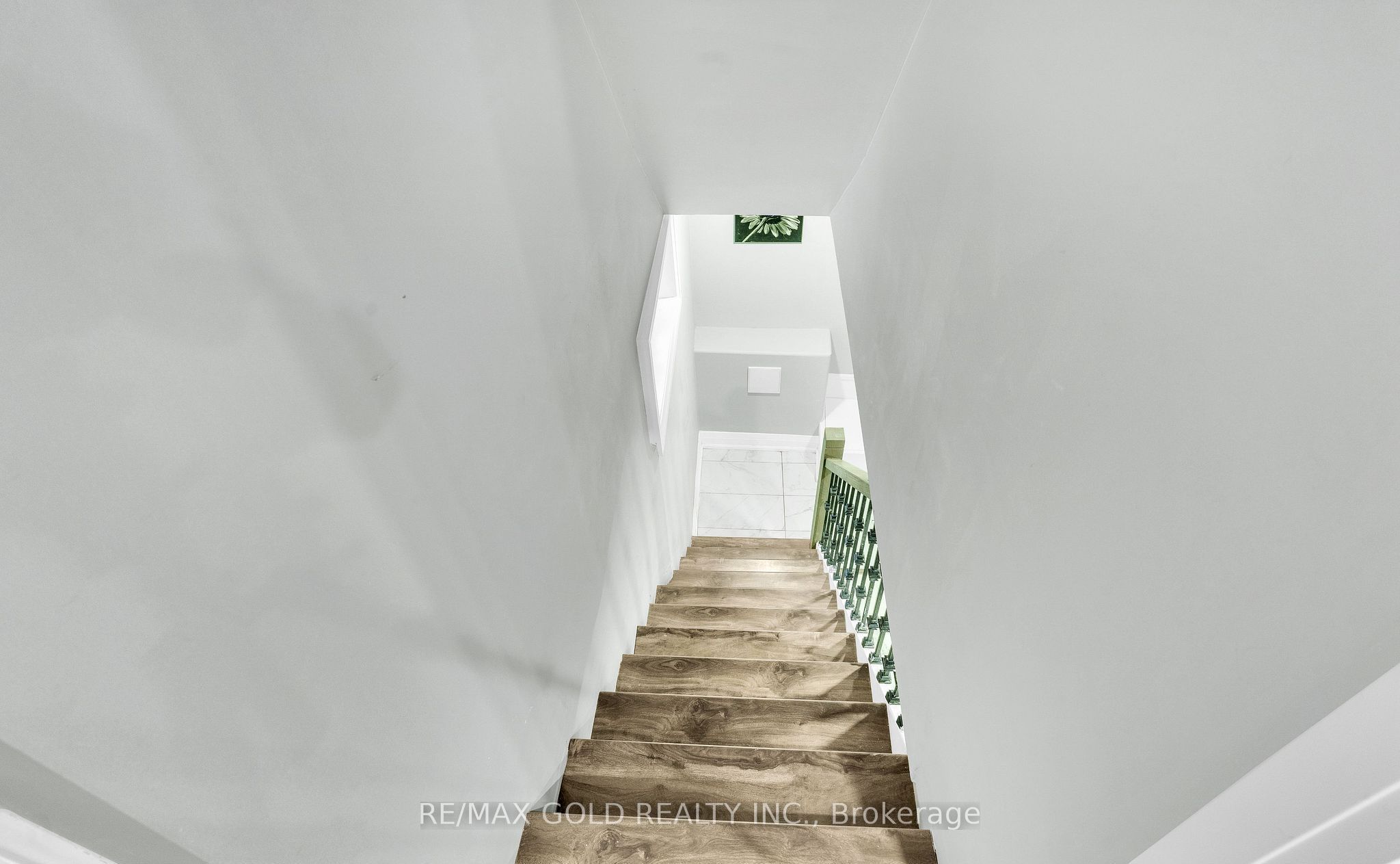 8 Fairglen Crescent Property Photo 27