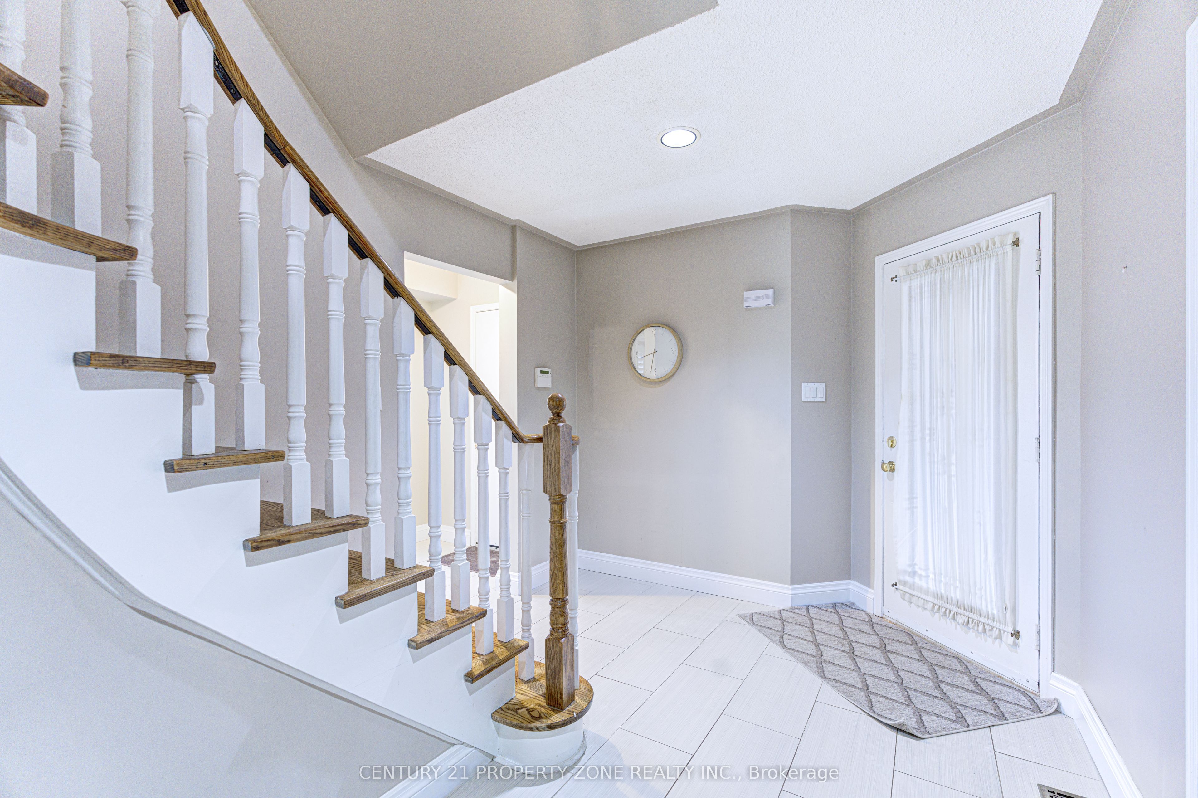 4 Compton Court Property Photo 7