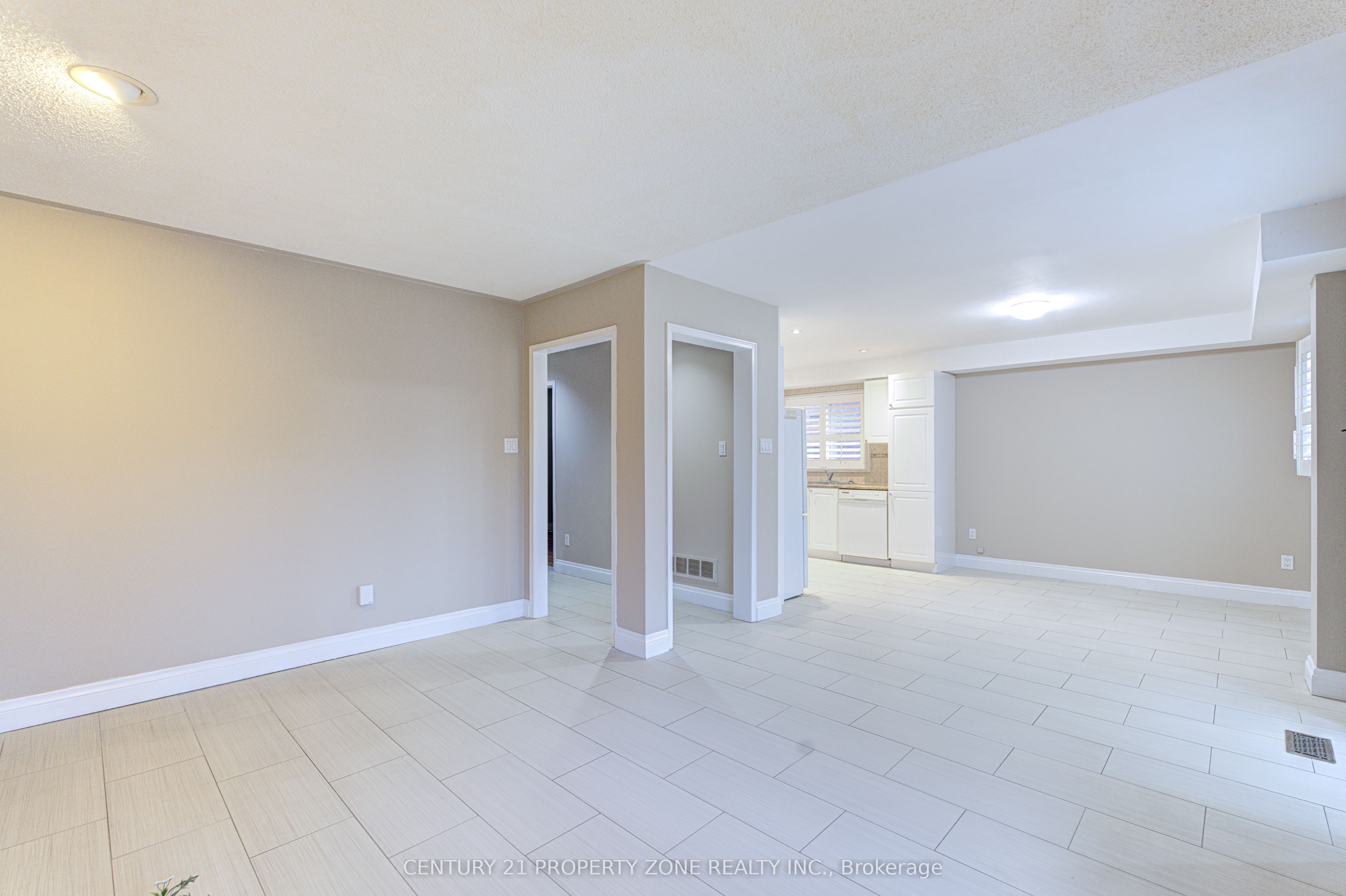 4 Compton Court Property Photo 10