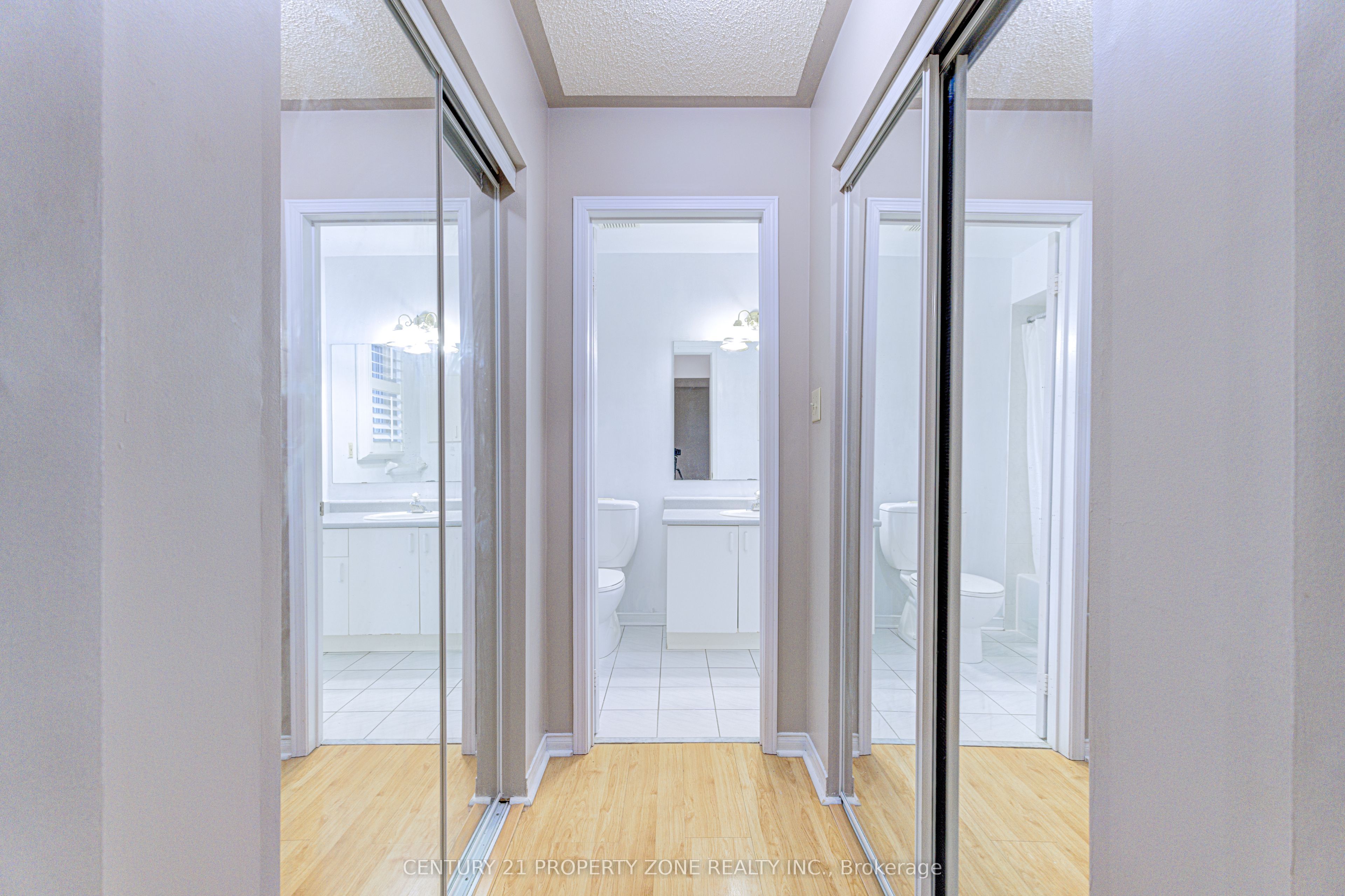 4 Compton Court Property Photo 24