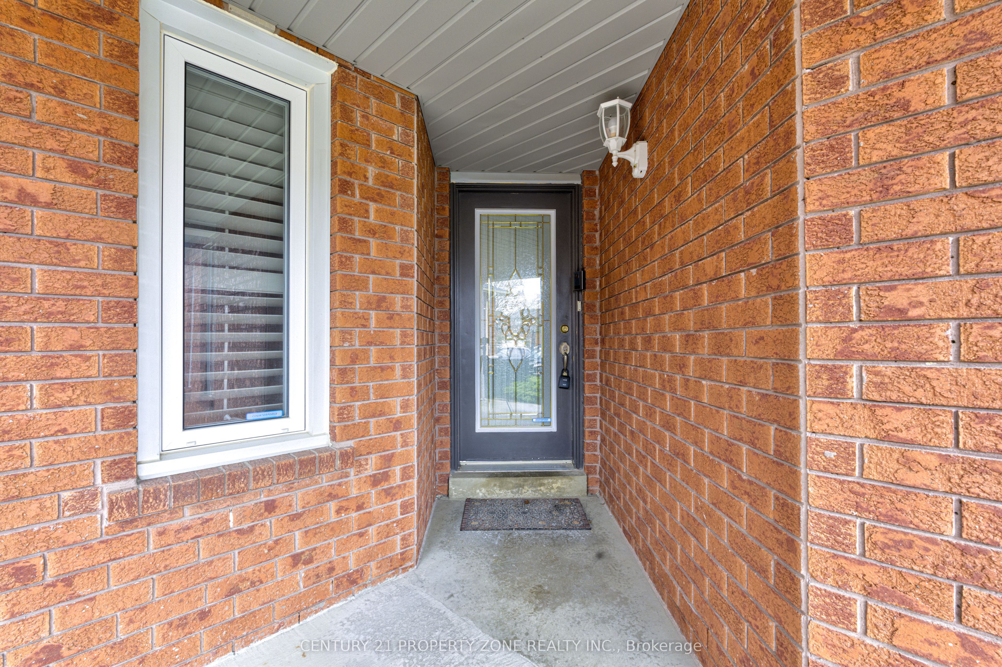 4 Compton Court Property Photo 38