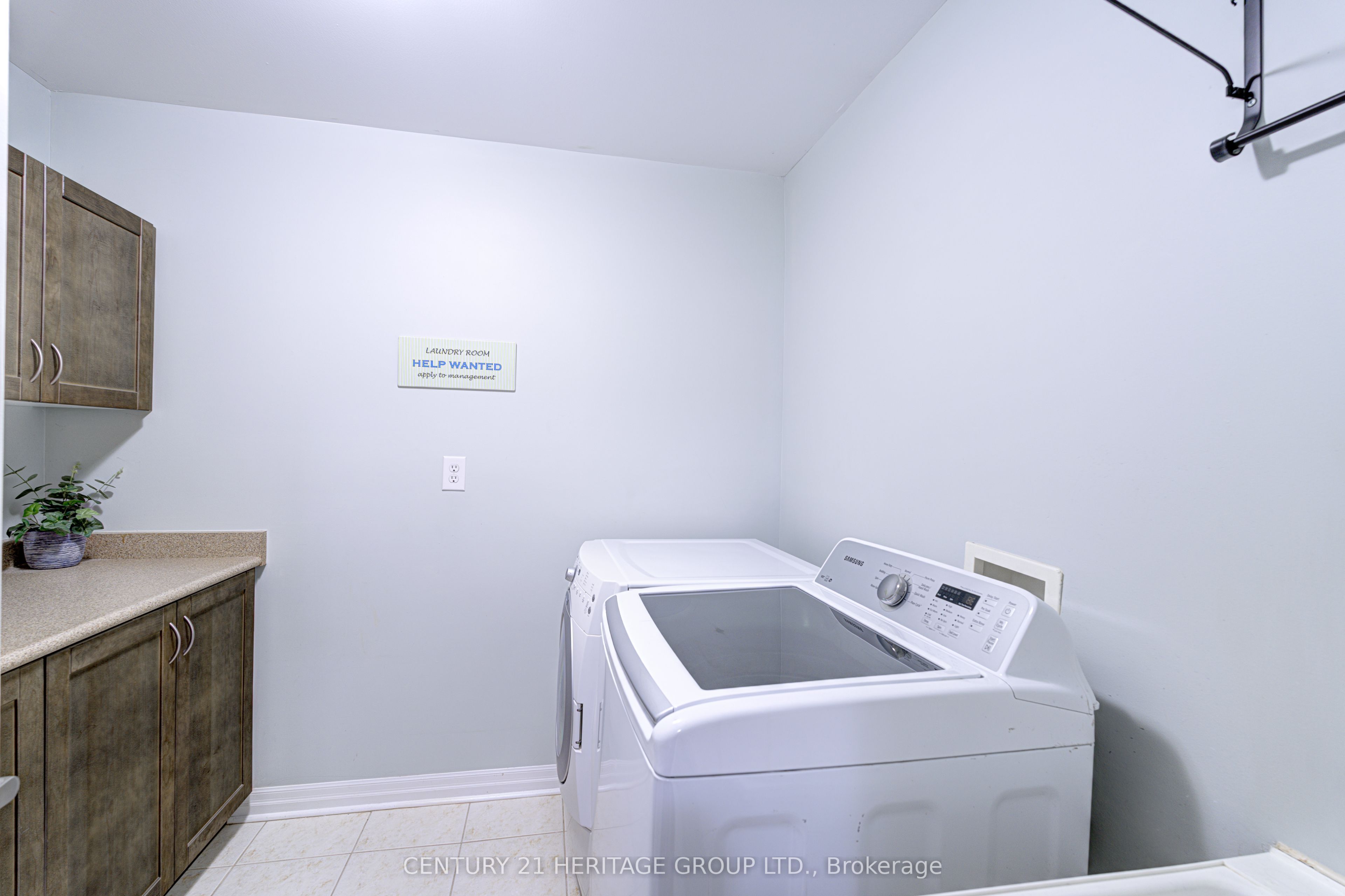 1406 Marshall Crescent Property Photo 32