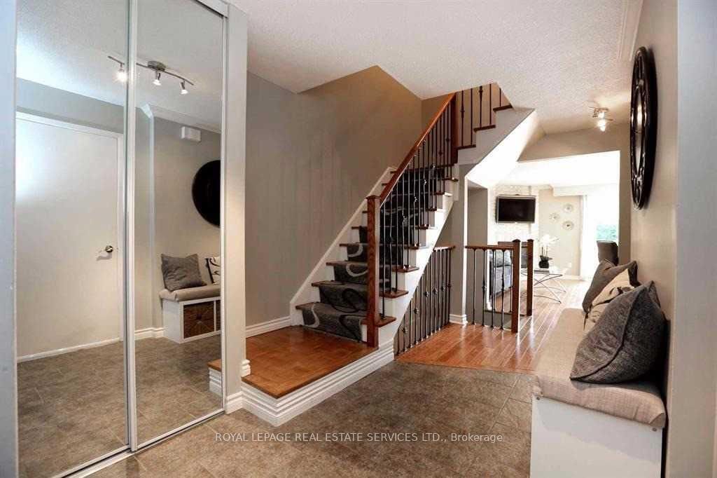 4111 Arbour Green Drive 7 Property Photo 2