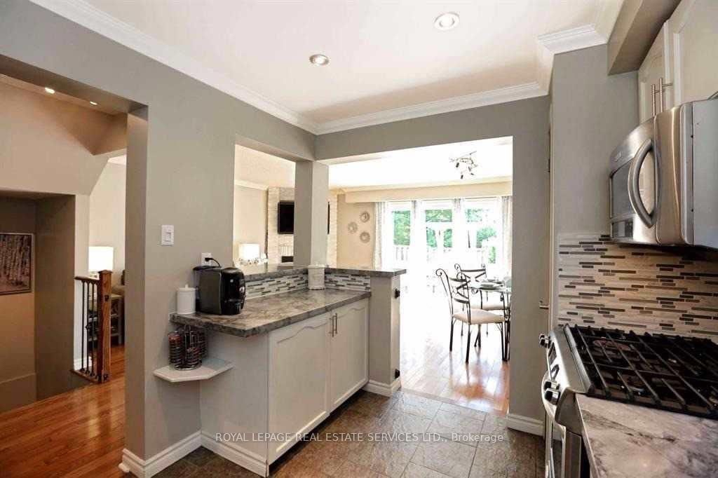4111 Arbour Green Drive 7 Property Photo 8