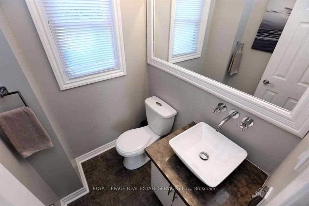 4111 Arbour Green Drive 7 Property Photo 9