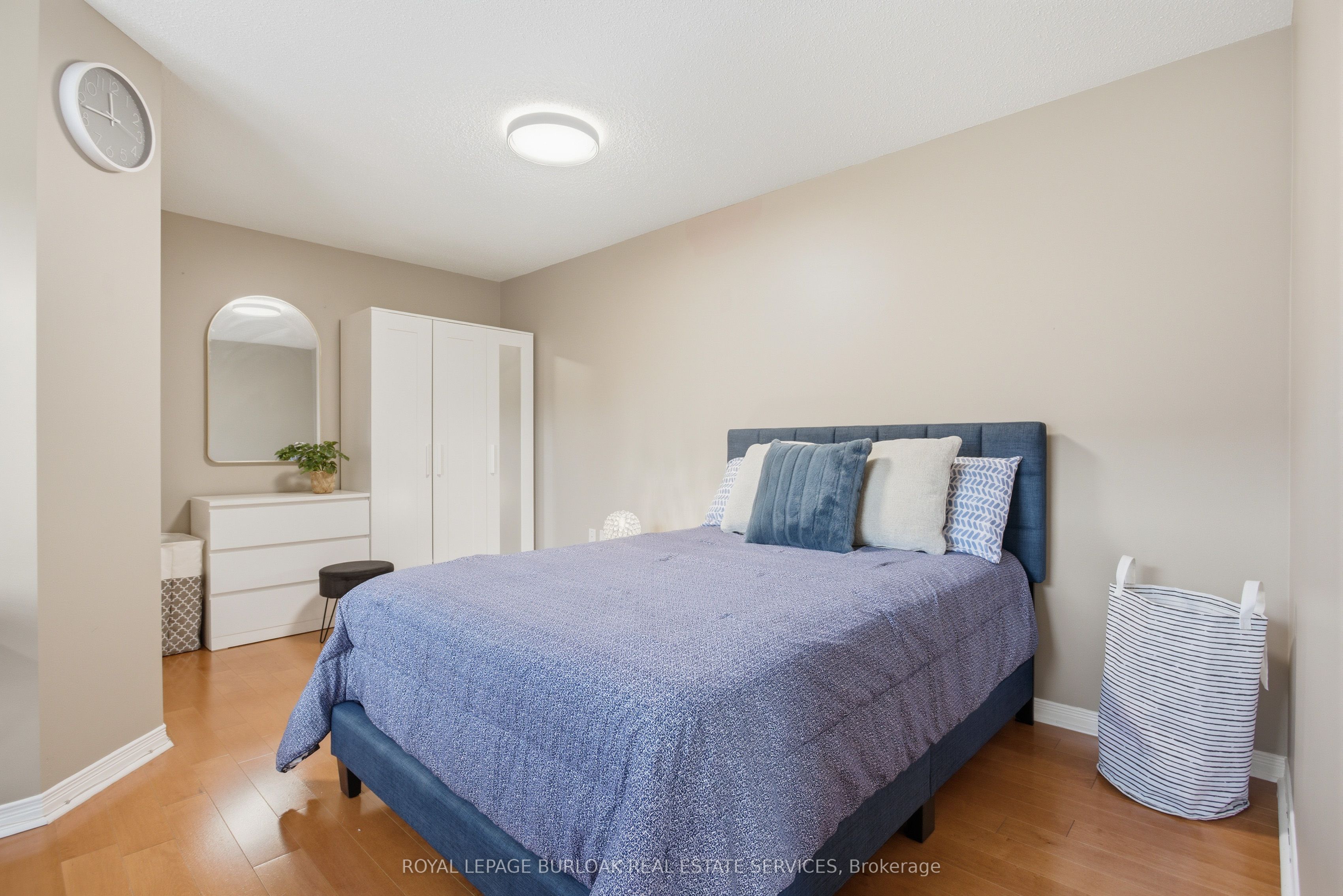 216 Plains Road W F304 Property Photo 18