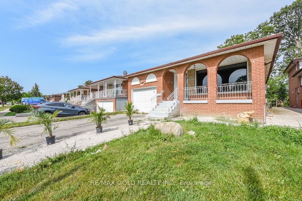 7624 Middleshire Drive Property Photo 3