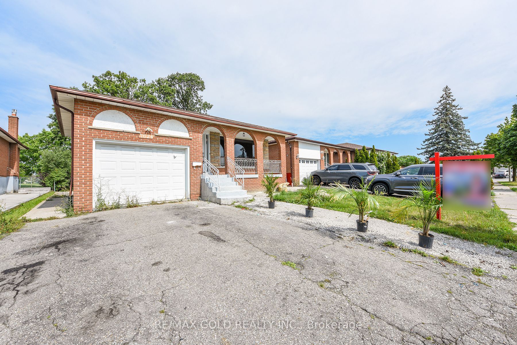 7624 Middleshire Drive Property Photo 4