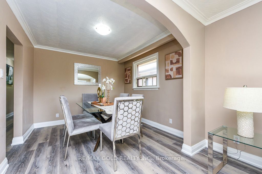 7624 Middleshire Drive Property Photo 11
