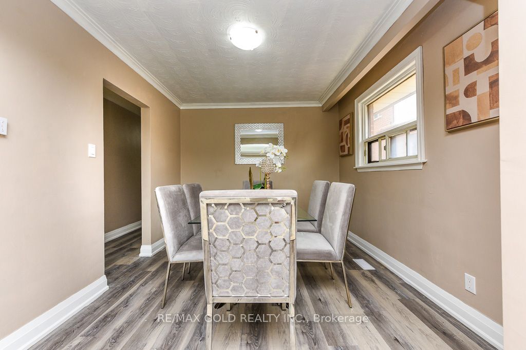 7624 Middleshire Drive Property Photo 12