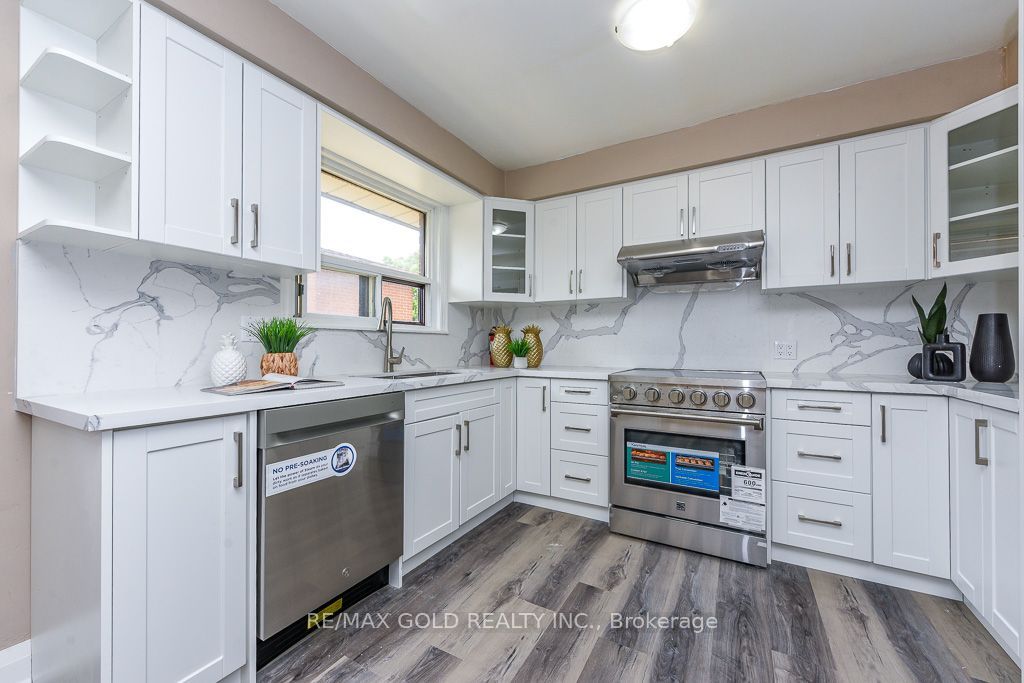 7624 Middleshire Drive Property Photo 14