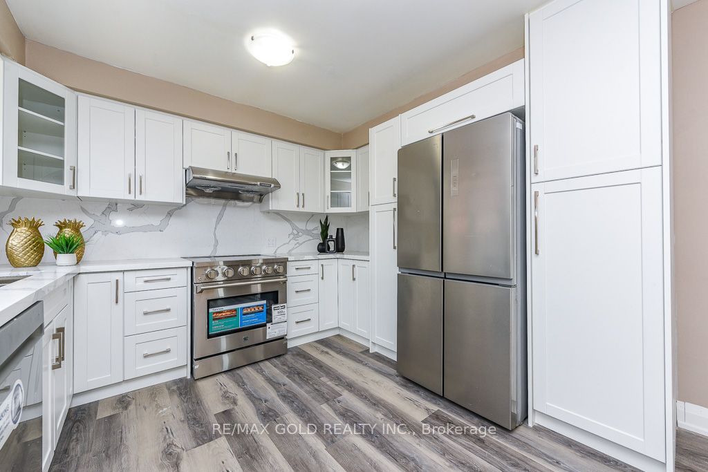 7624 Middleshire Drive Property Photo 15