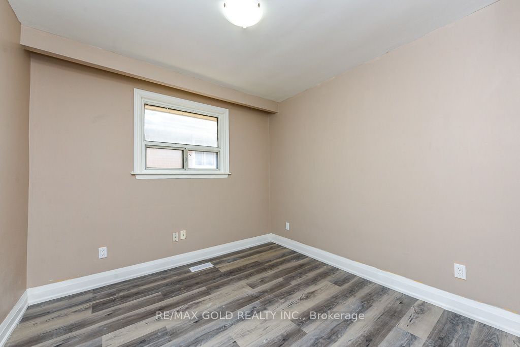 7624 Middleshire Drive Property Photo 18