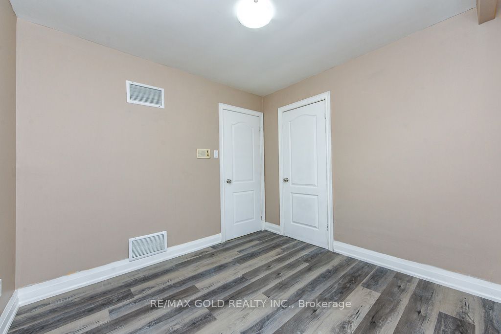 7624 Middleshire Drive Property Photo 19