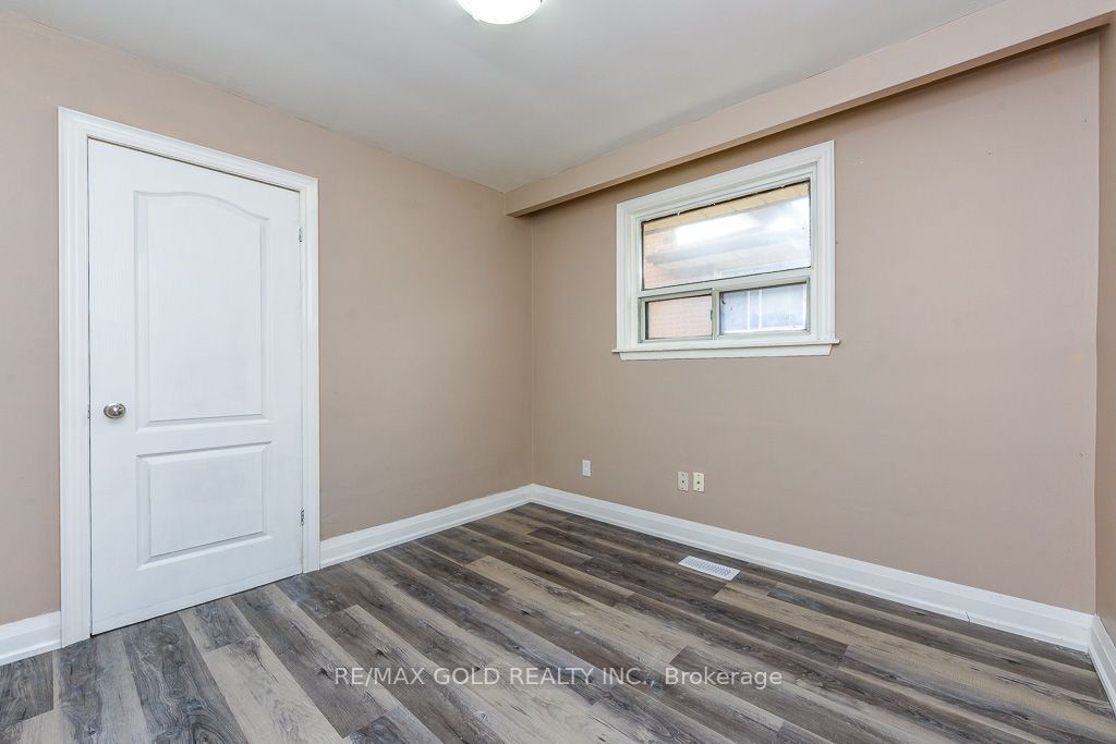 7624 Middleshire Drive Property Photo 20