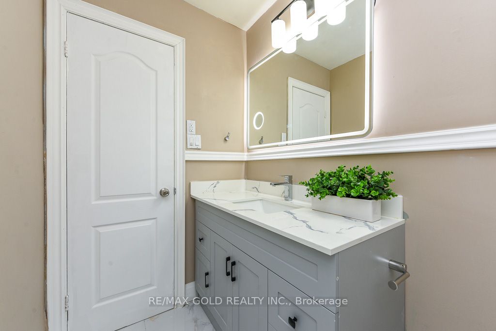7624 Middleshire Drive Property Photo 23