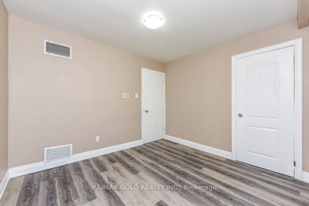 7624 Middleshire Drive Property Photo 30