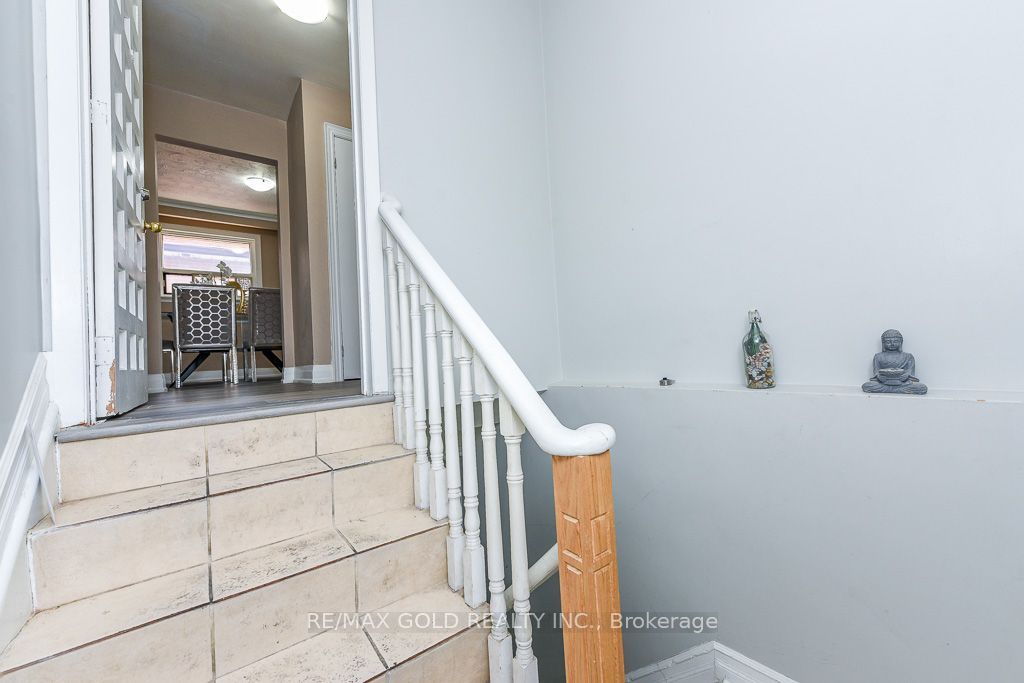 7624 Middleshire Drive Property Photo 33