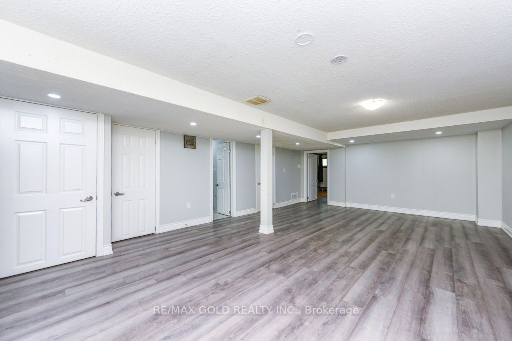 7624 Middleshire Drive Property Photo 36
