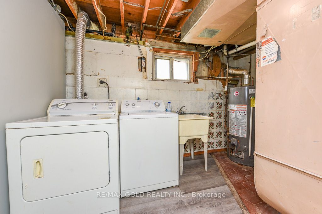 7624 Middleshire Drive Property Photo 39