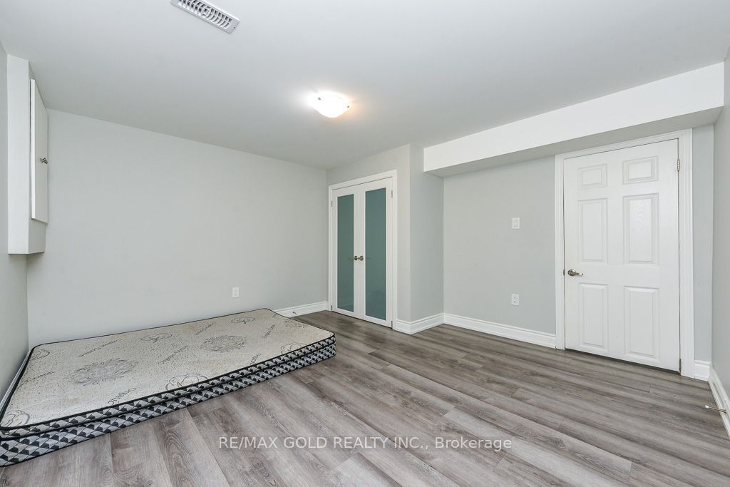 7624 Middleshire Drive Property Photo 44