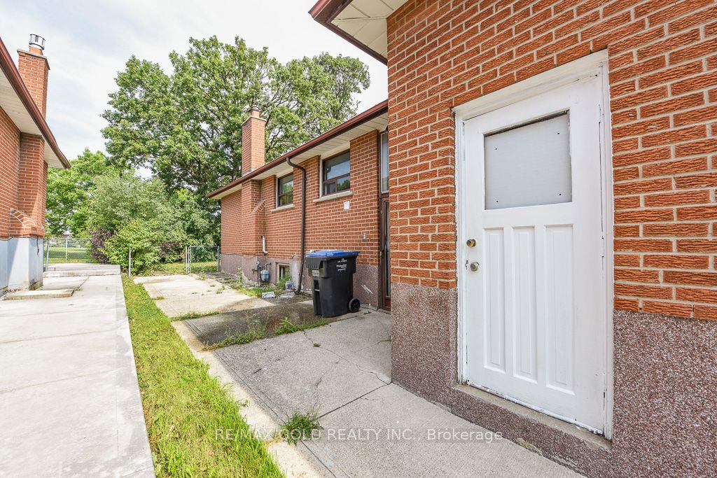 7624 Middleshire Drive Property Photo 45