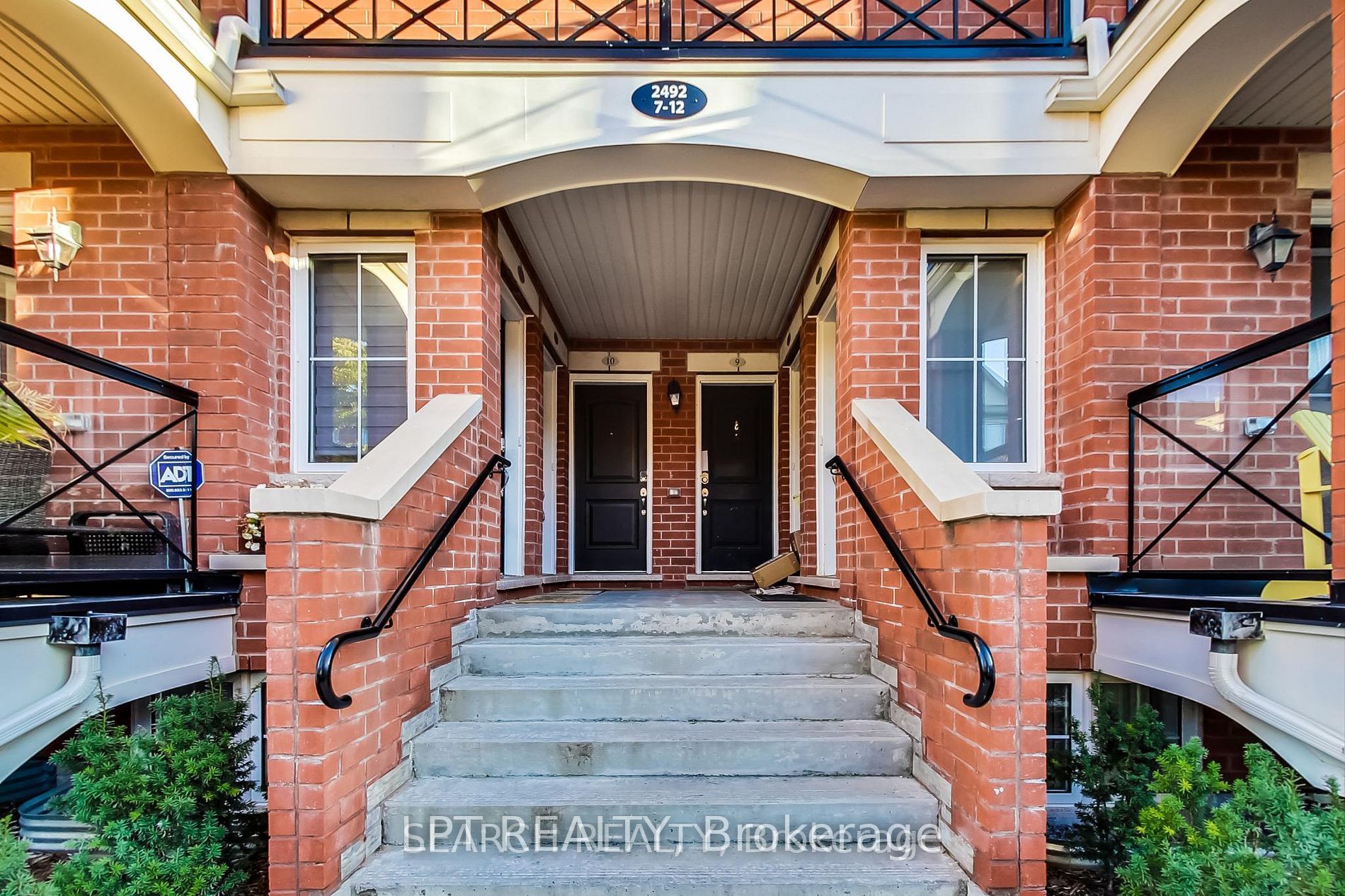 W13677638 Property Photo 4