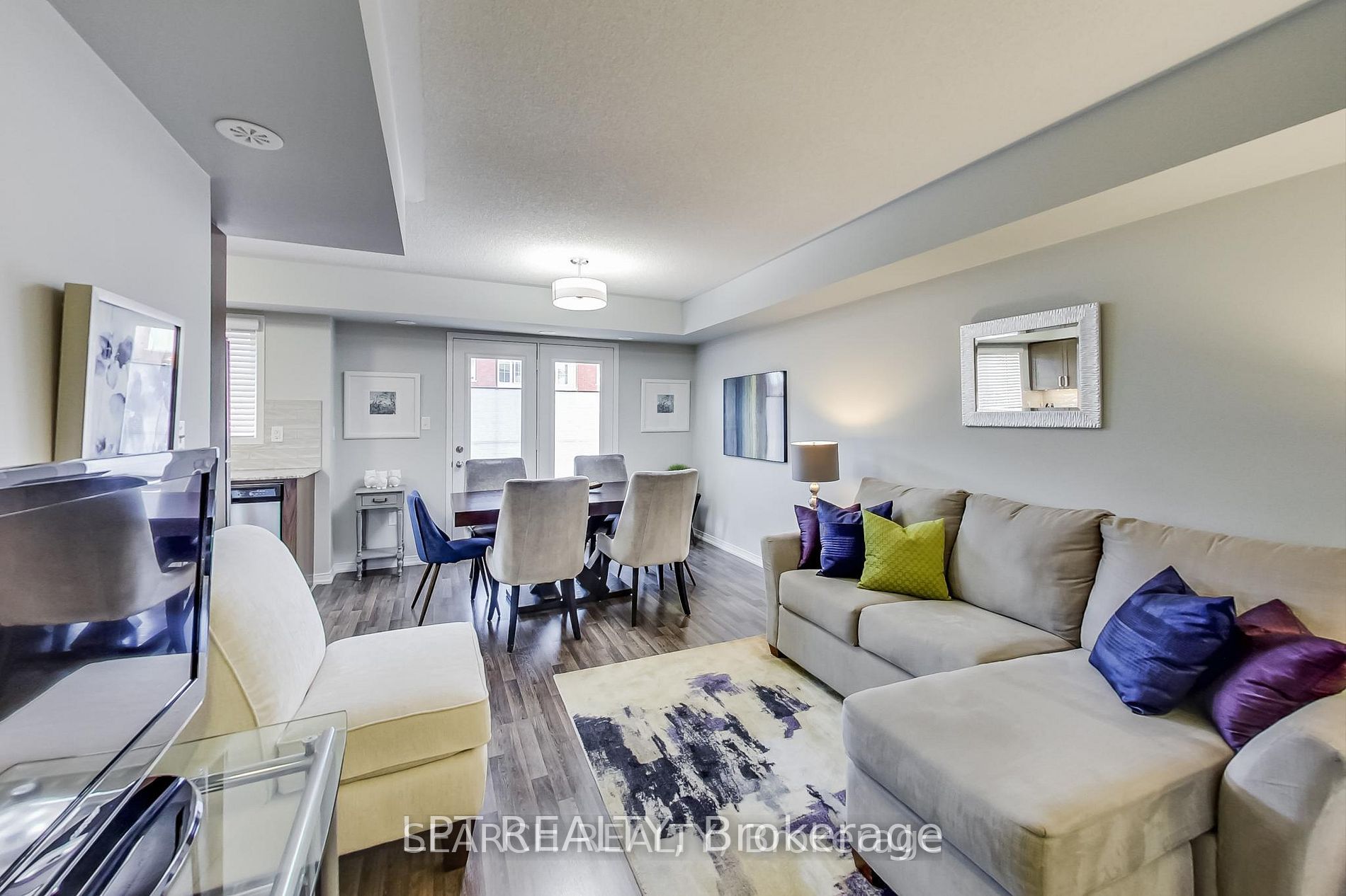 W13677638 Property Photo 6