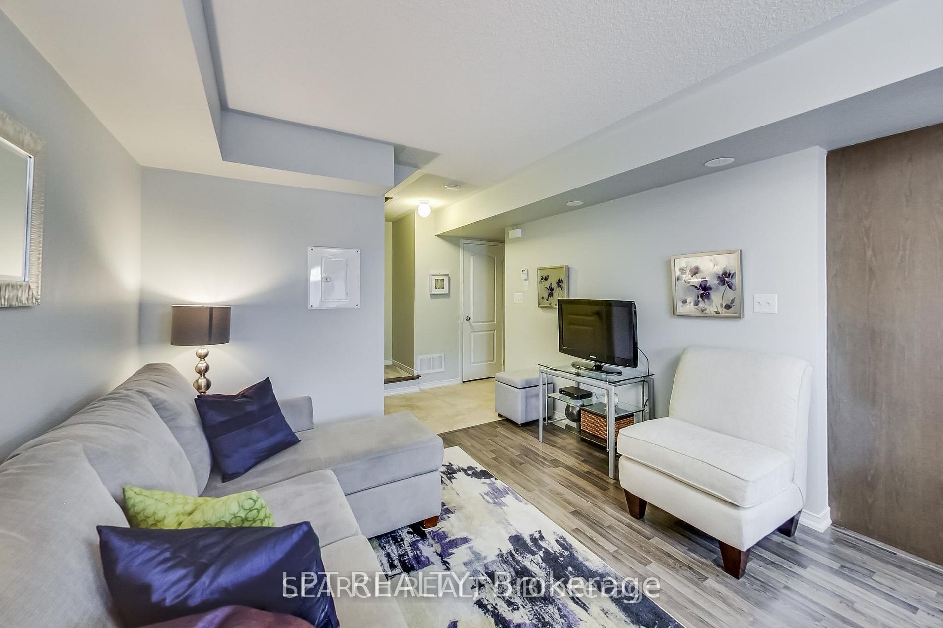 W13677638 Property Photo 7