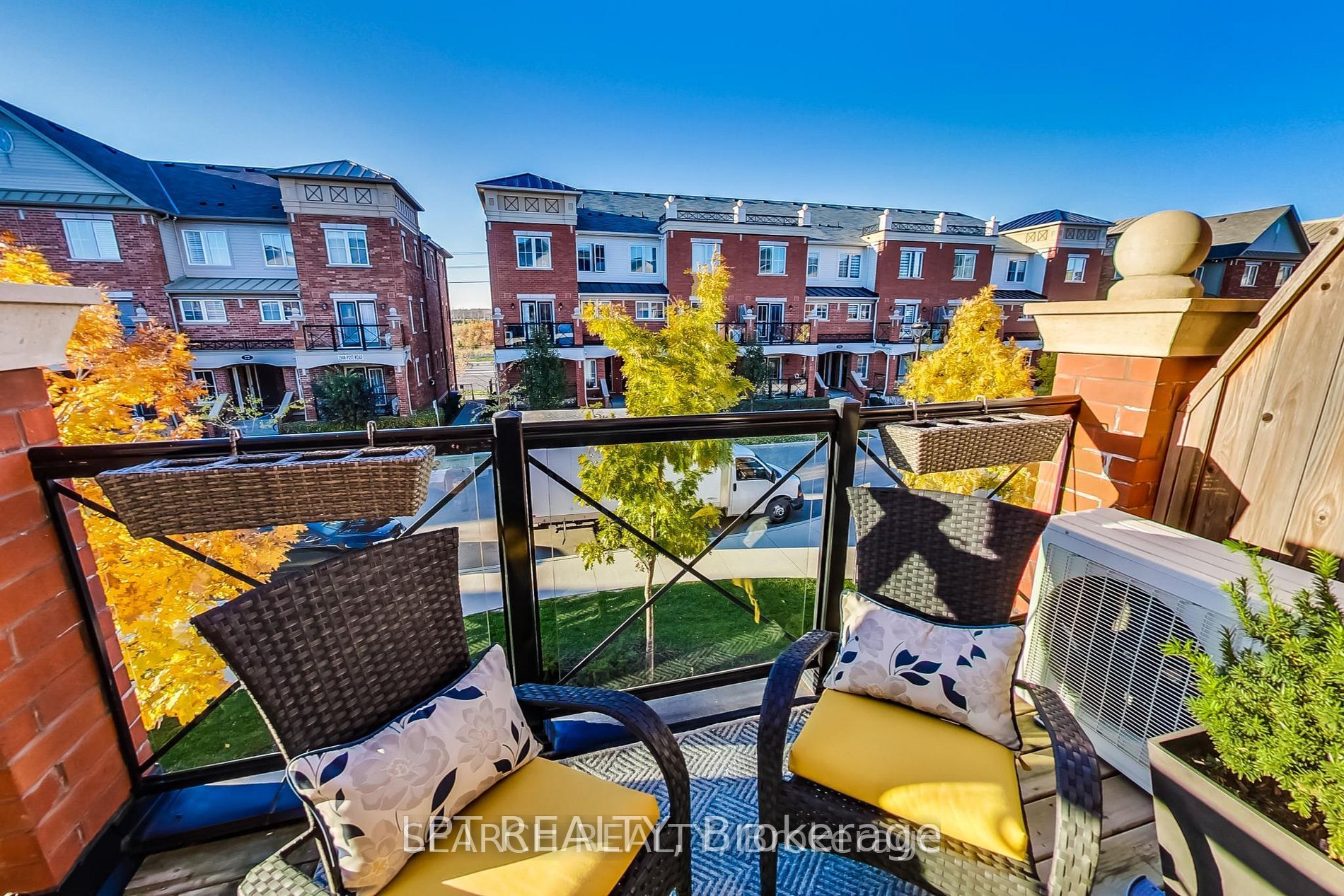 W13677638 Property Photo 22