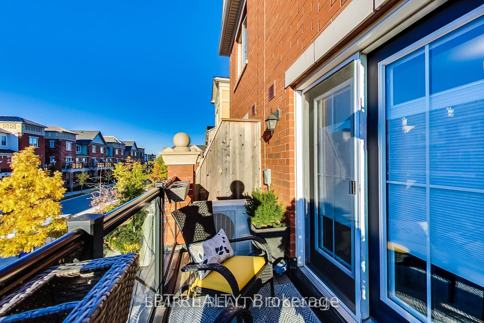 W13677638 Property Photo 23