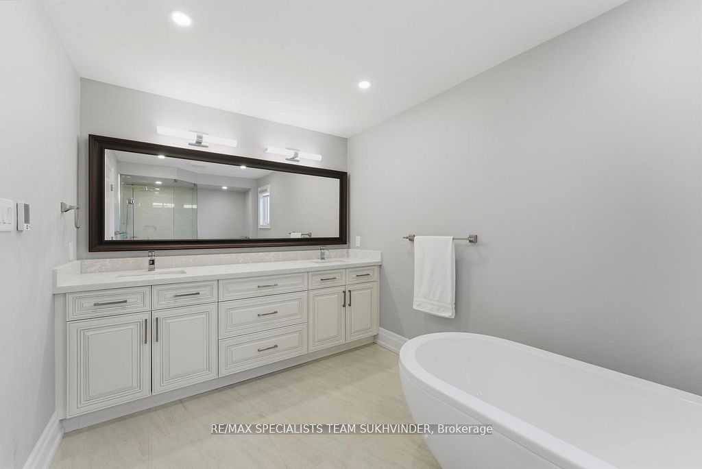 12463 Eighth Line Property Photo 22